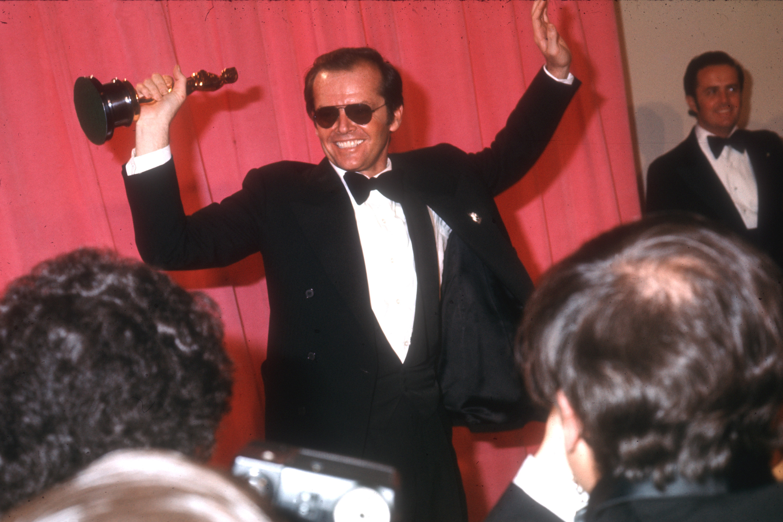 1976, il primo Oscar di Jack Nicholson: Miglior attore protagonista per Qualcuno volò sul nido del cuculo.