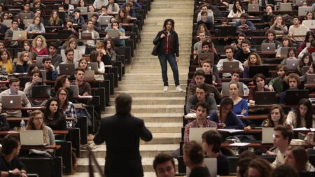 Daniel Auteuil e Camèlia Jordana in Quasi Nmici