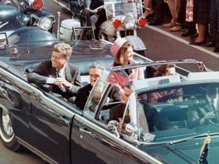 JFK poco prima di essere assassinato.