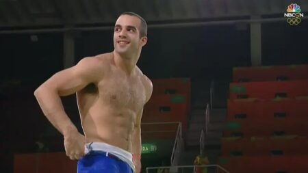 Danell Leyva in un dettaglio del suo video