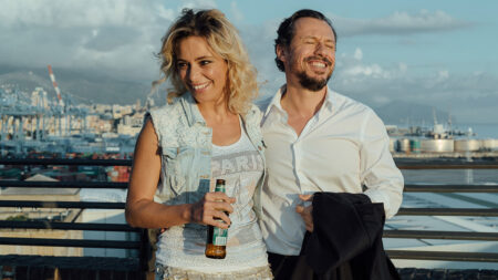 Jasmine Trinca e Stefano Accorsi in una scena di Fortunata (Universal Pictures)