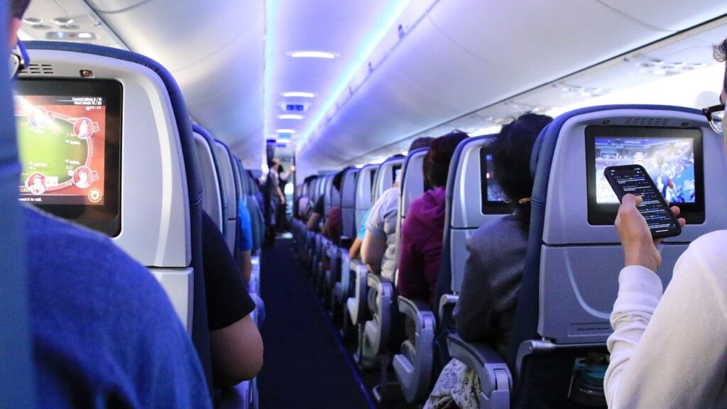 l'interno di un aereo