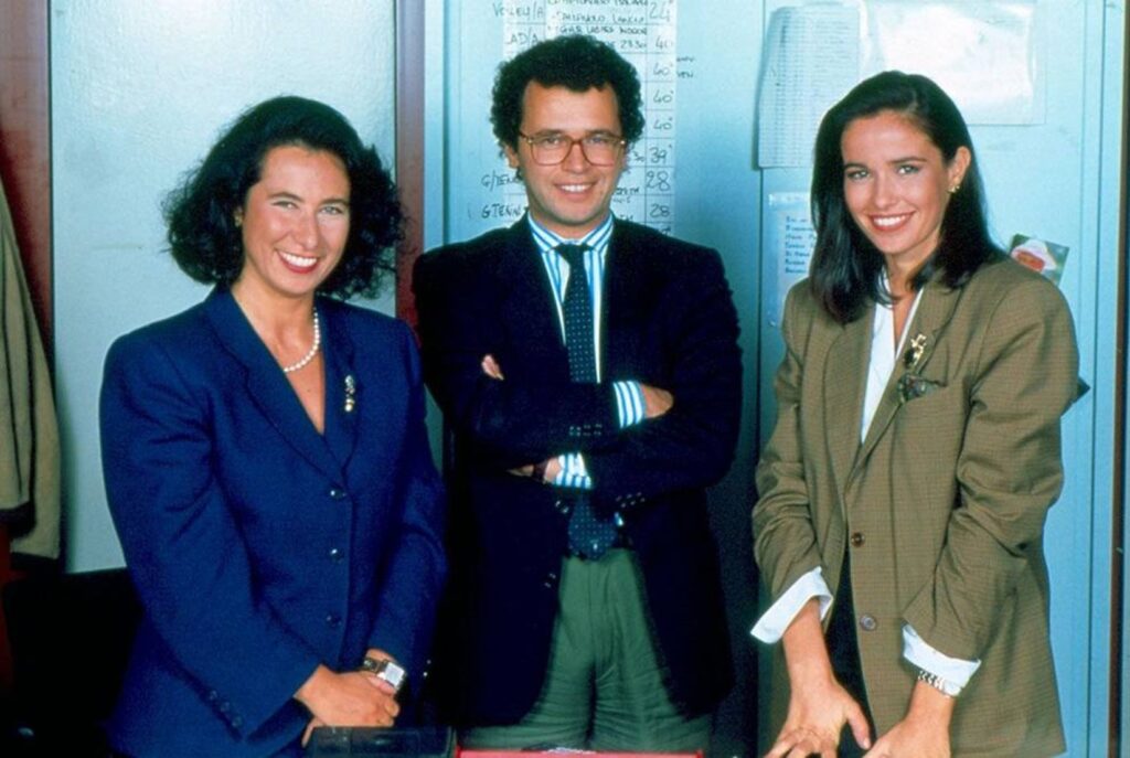 Enrico Mentana negli anni '90 con Cesara Buonamici e Cristina Parodi [Twitter]