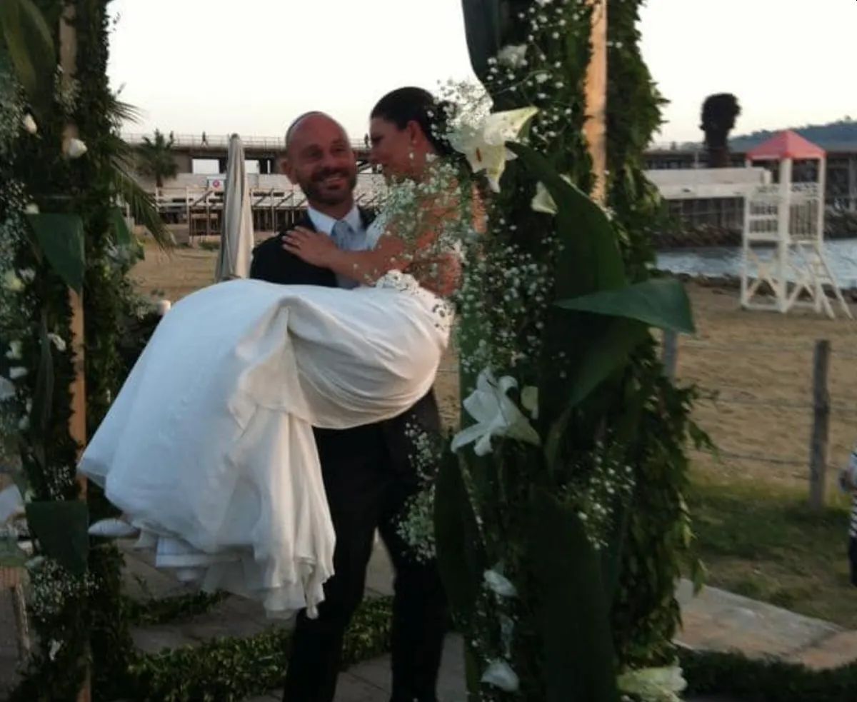 Raiz e Daniela Shualy nel giorno del matrimonio