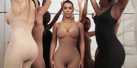 Kim Kardashian e le sue ragazze in Skims