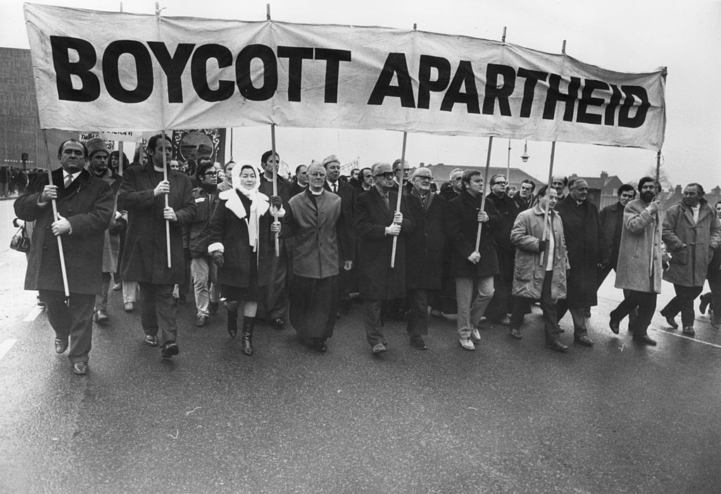 Manifestanti contro apartheid