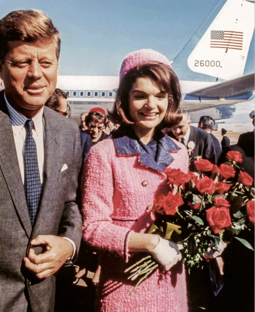 Jackie kennedy e il tailluer rosa