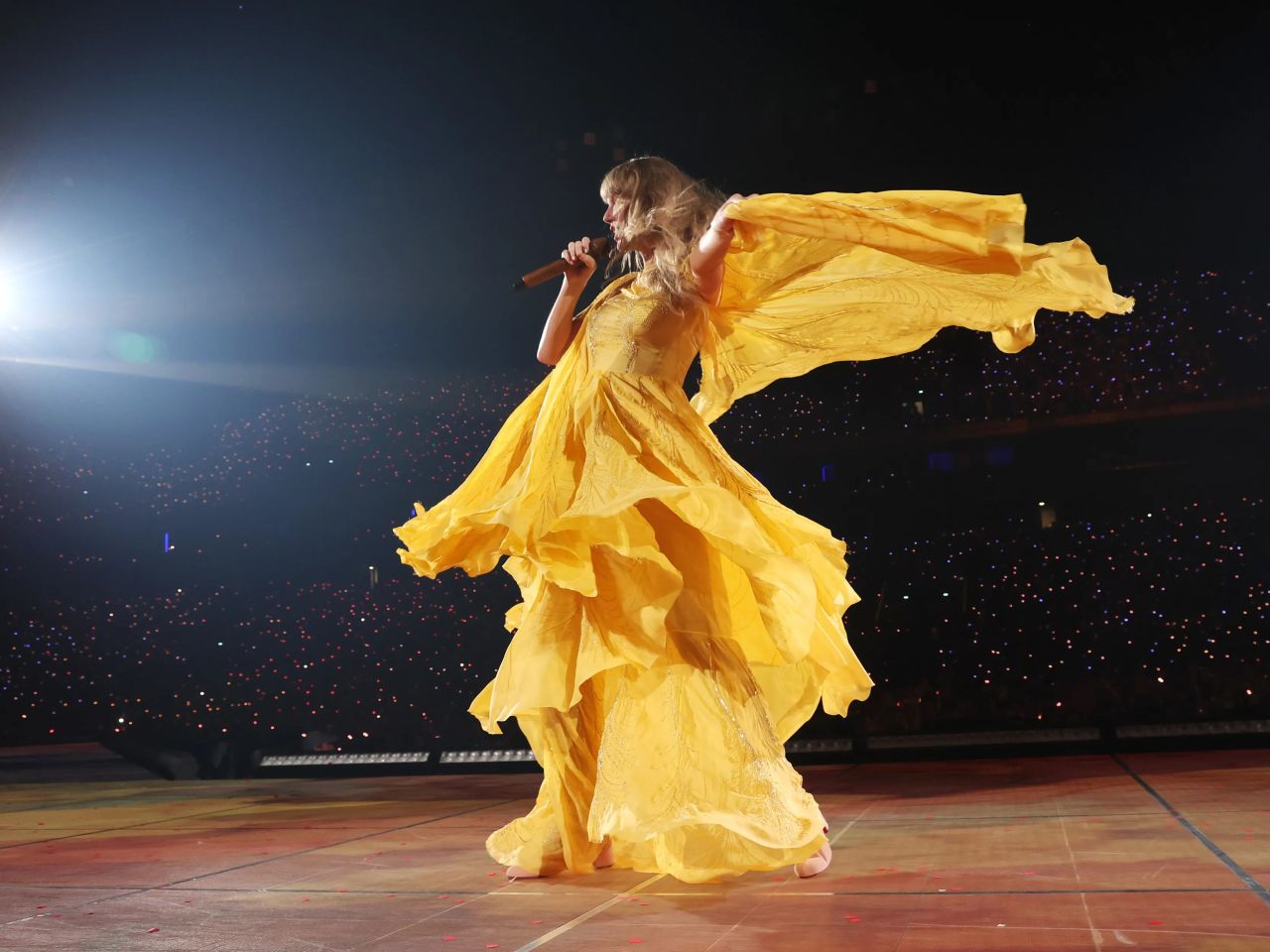 Taylor Swift Alberta Ferretti giallo