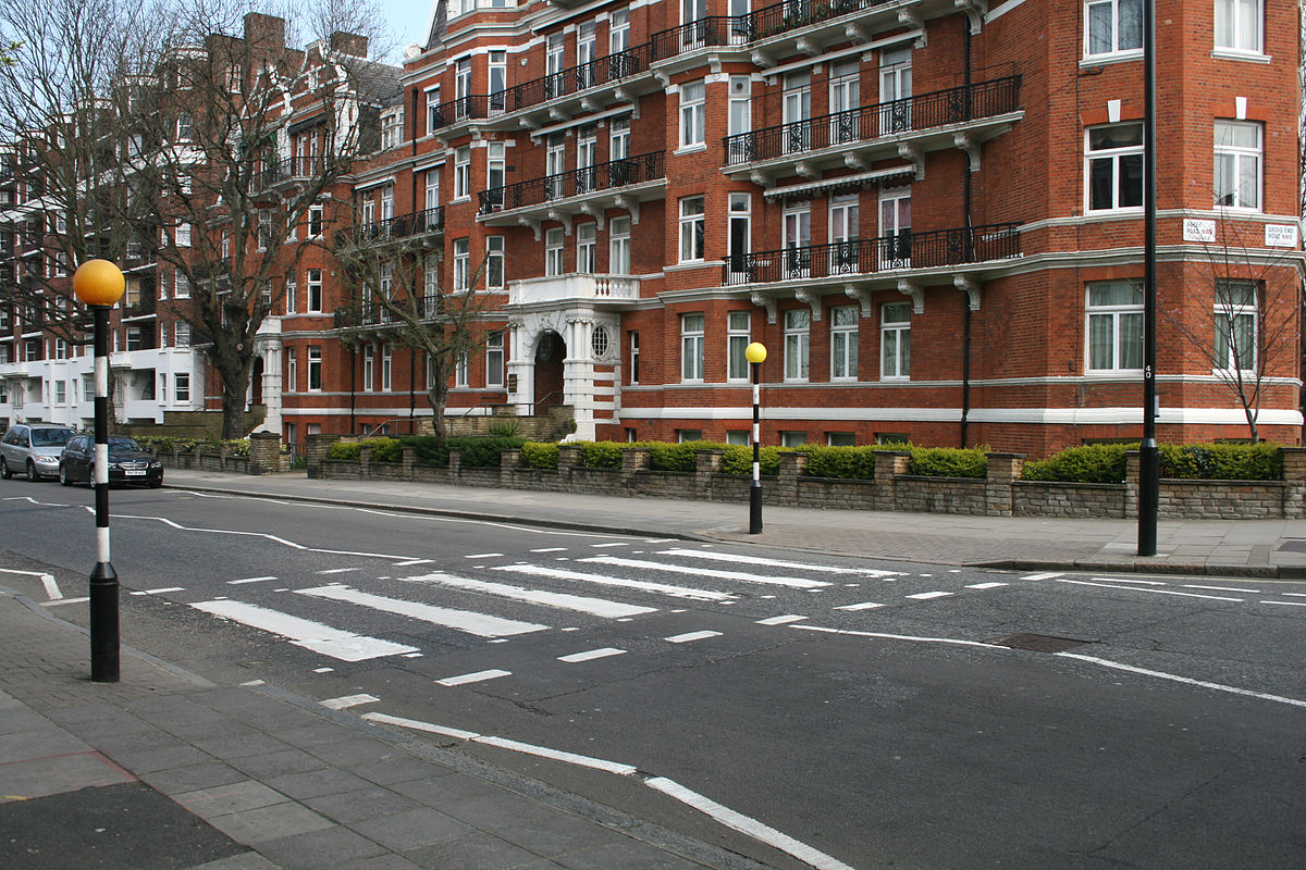 Abbey Road, il famoso attraversamento dei Beatles