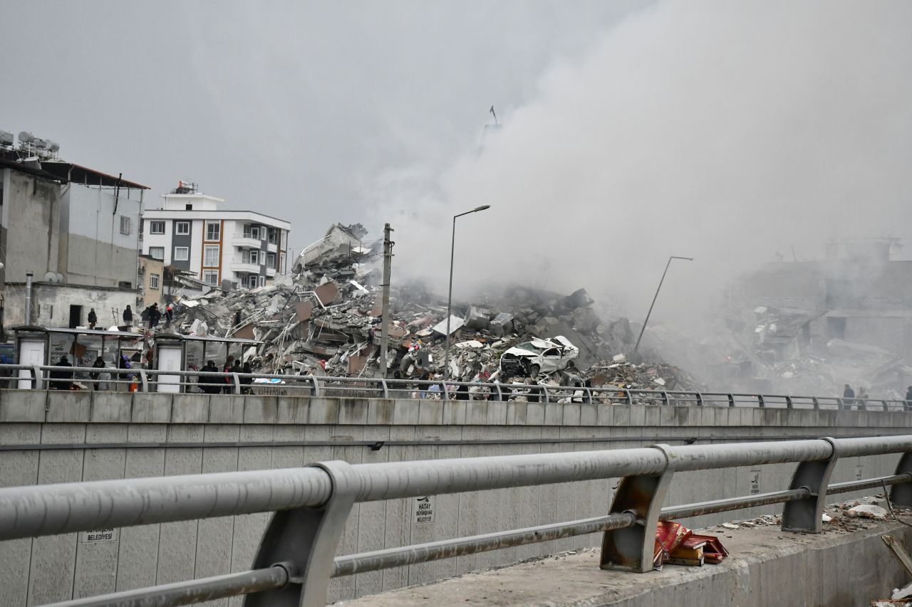 un devastante terremoto