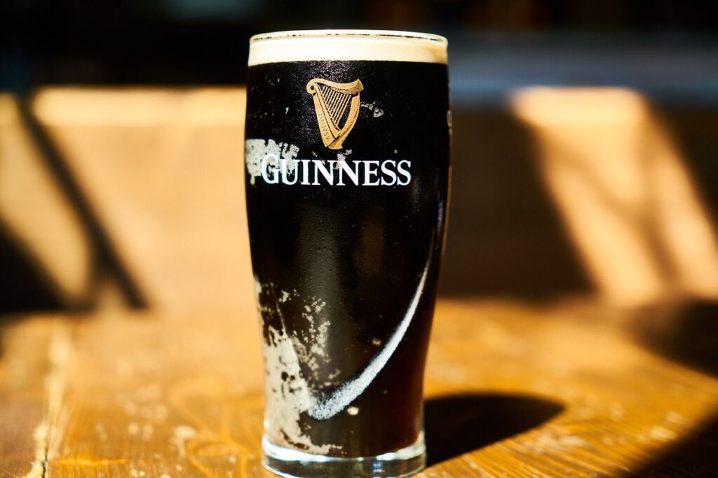 Una pinta di Guinness fresca