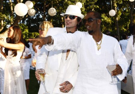 Sean Diddy e Tommy Lee durante un White Party