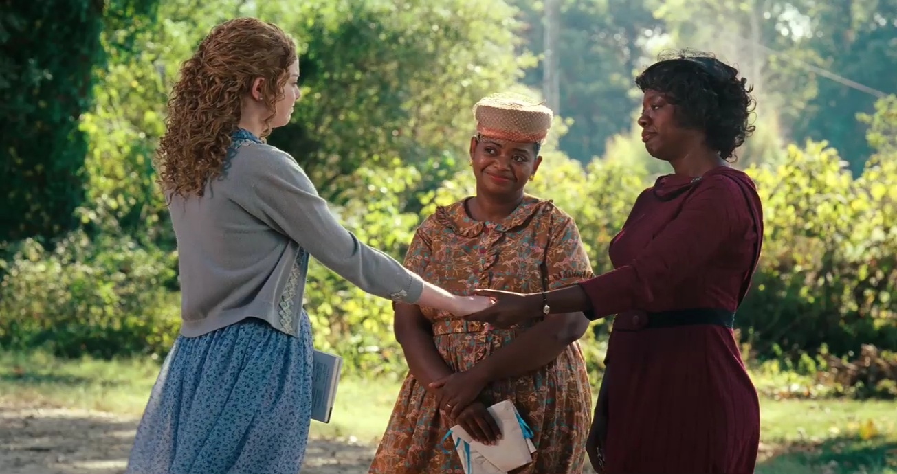 Un immagine del film The Help com Emma Stone, Olivia Devis e Octavia Spencer