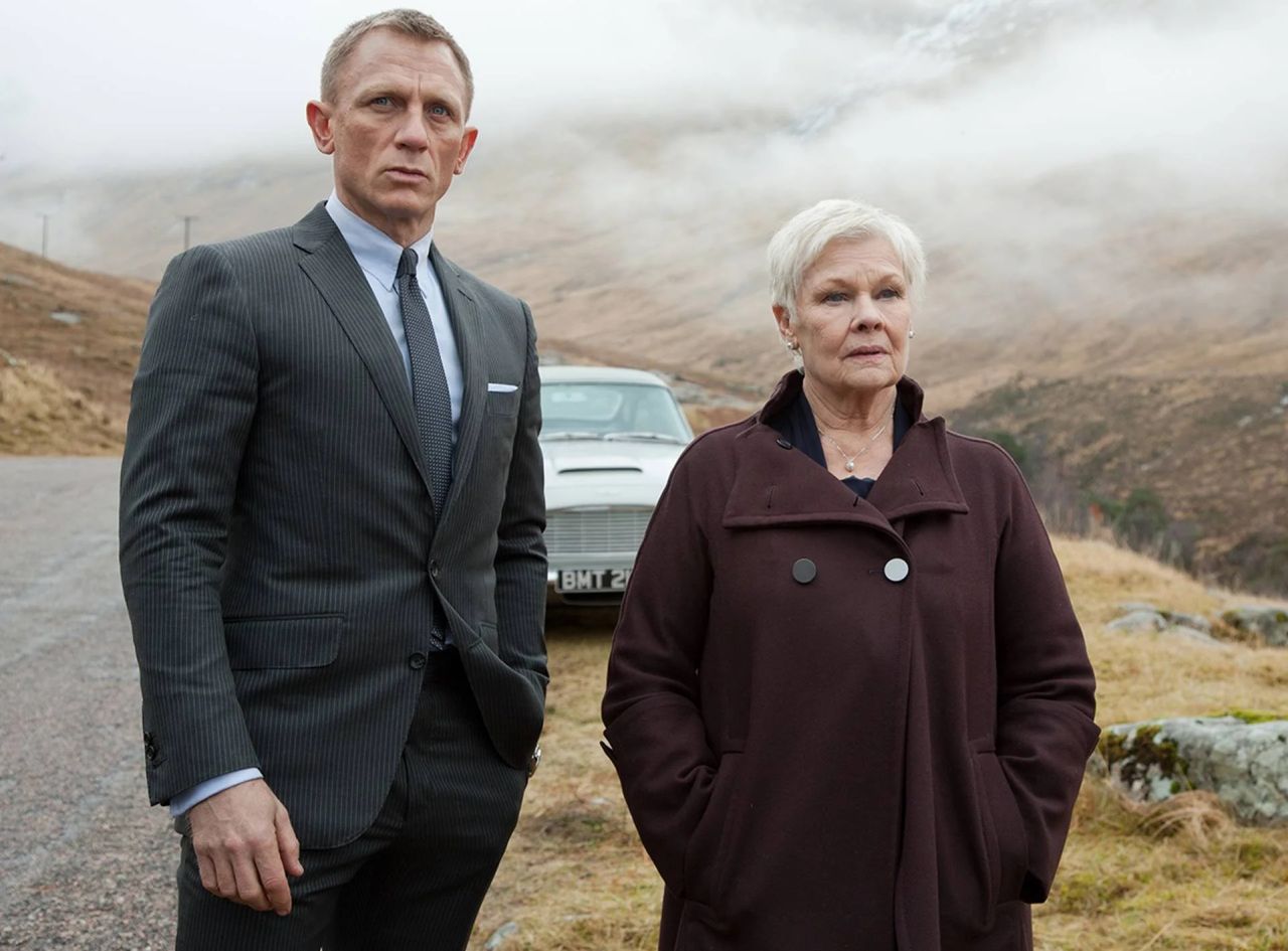 Daniel Craig e Judi Dench