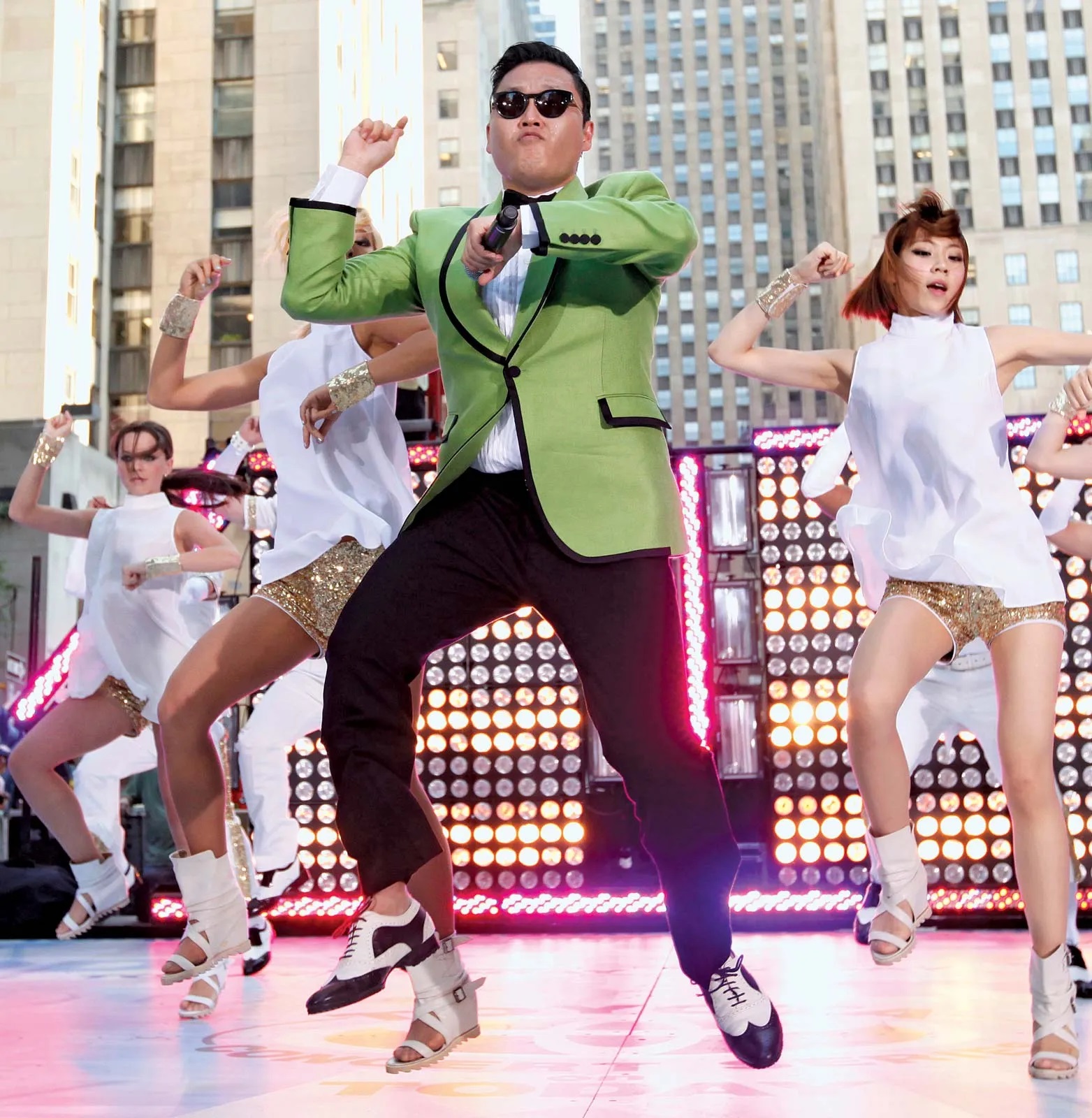 Psy mentre balla la sua Gangnam Style 