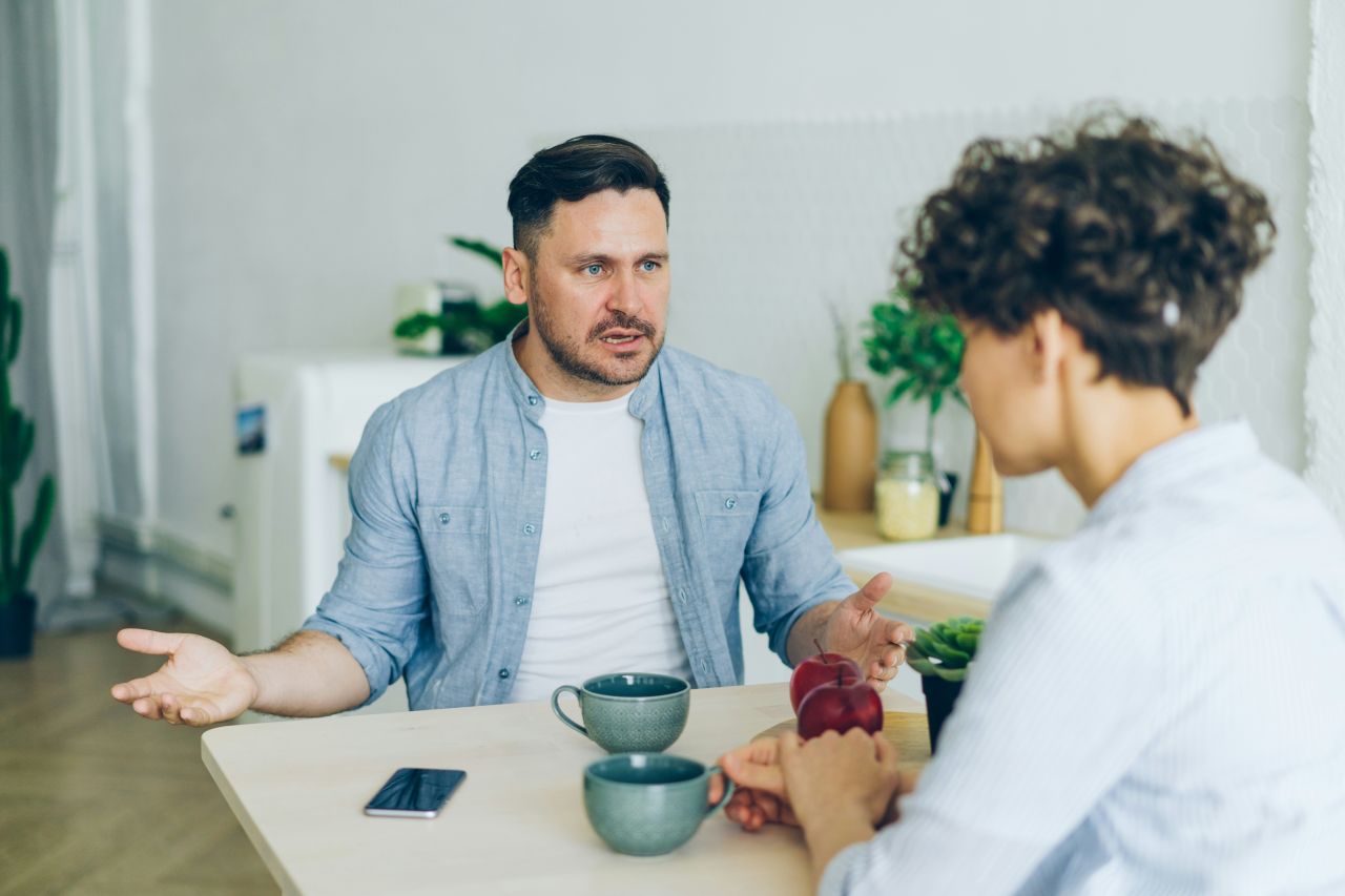 Il divorzio dei genitori può provocare danni alla salute dei figli (anche molti anni dopo)