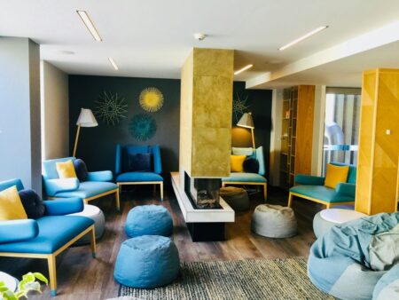 Un coloratissimo interno di casa