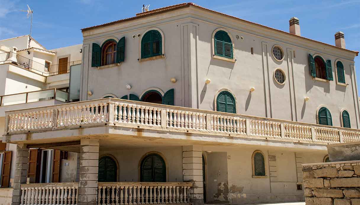 Il villino bianco in riva al mare diventato la casa del Commissario Montalbano - Fonte: SiViaggia