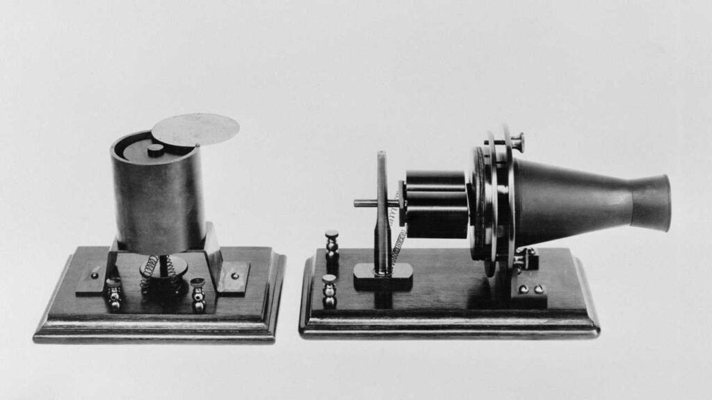 Il modello di telefono brevettato da Alexander Graham Bell il 7 marzo 1876
