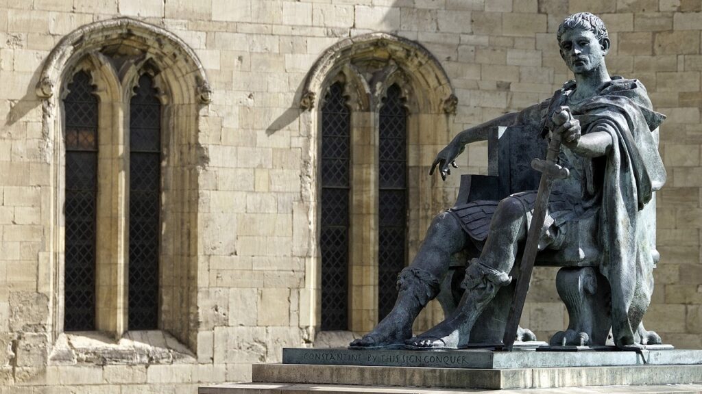 Una statua di Costantino il Grande a York