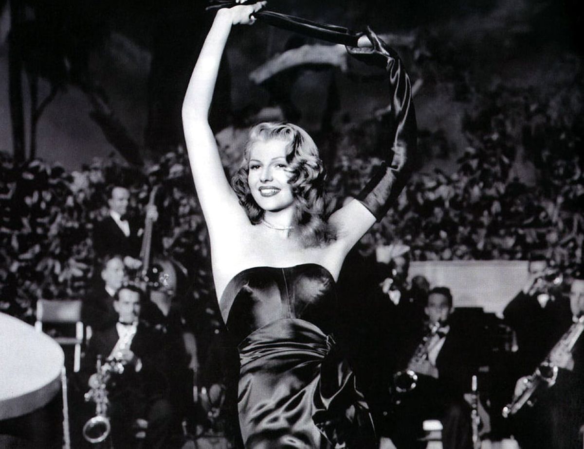 Rita Hayworth nel film Gilda