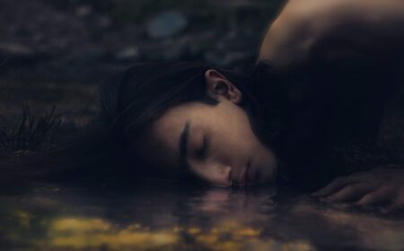 ragazza addormentata