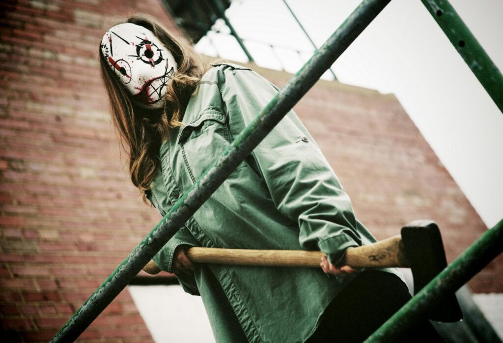 una spaventosa figura creepypasta
