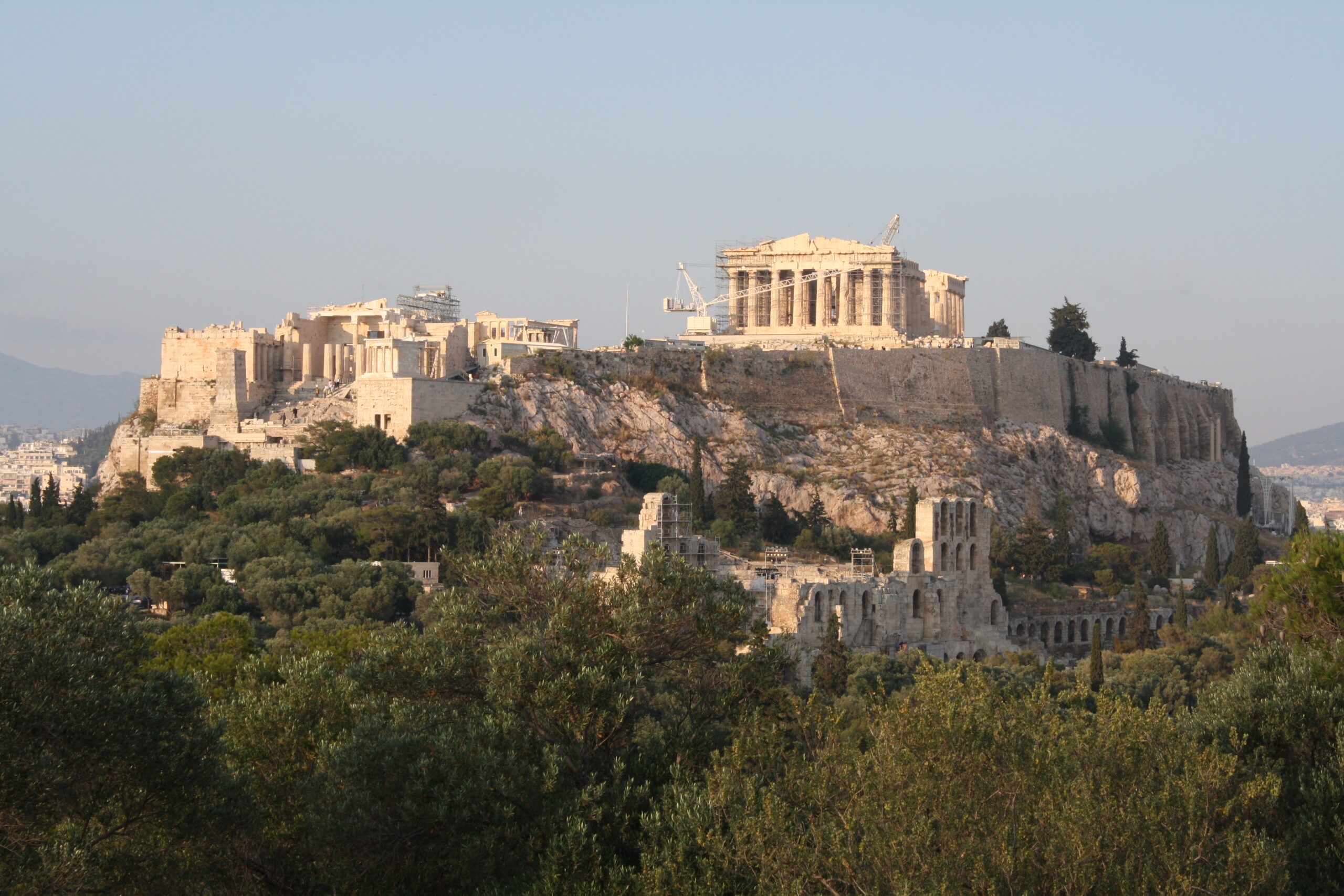 L' Acropoli di Atene, simbolo del potere politico e religioso della città