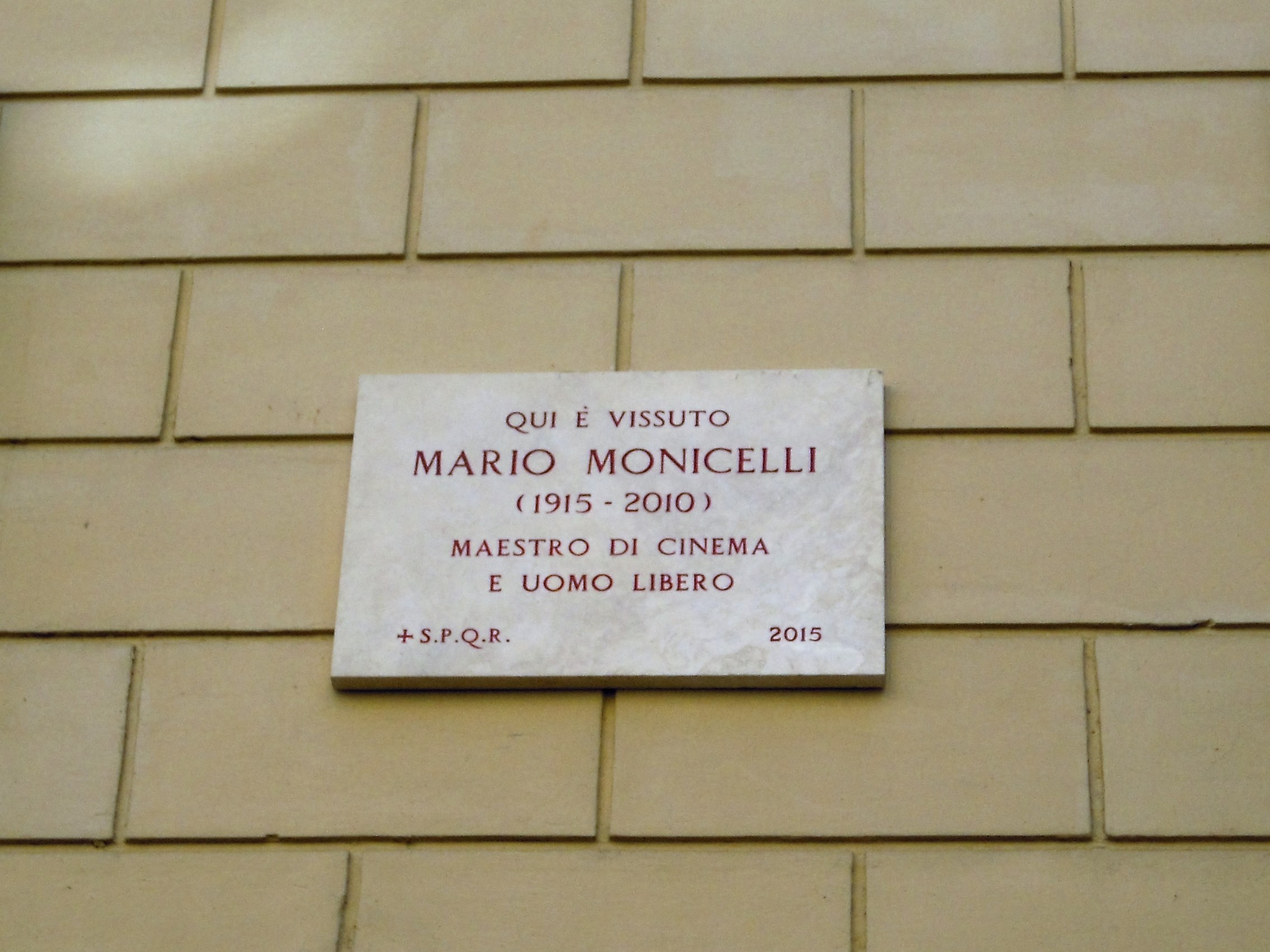 Mario Monicelli targa via Serpenti