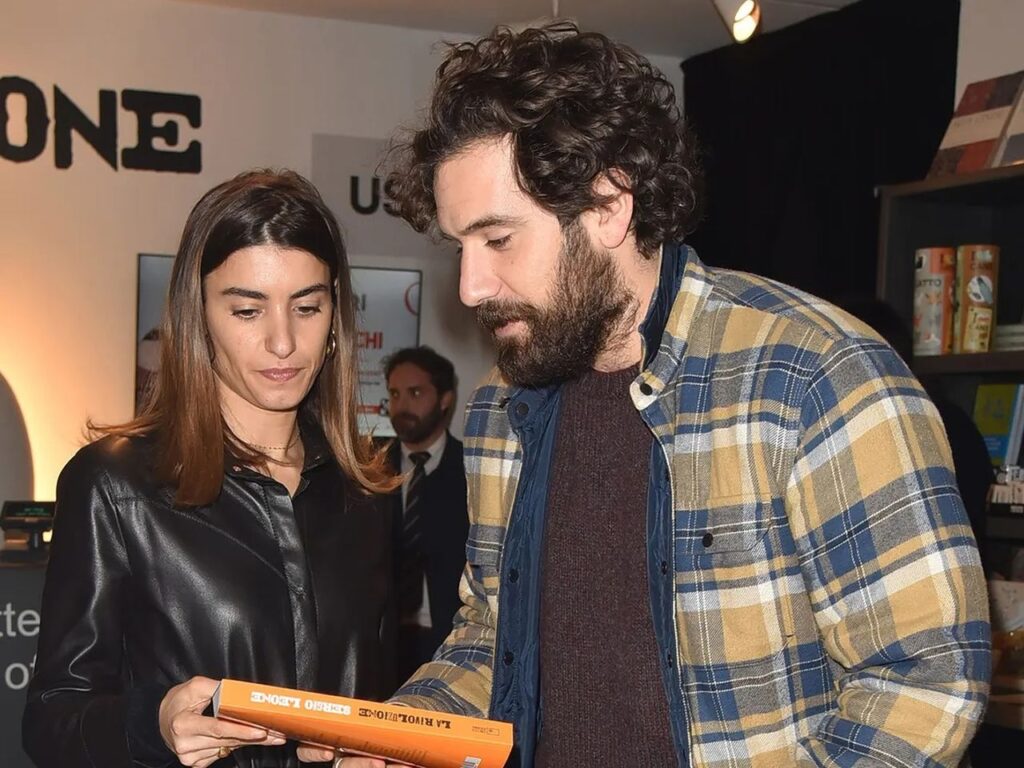 Tommaso Paradiso e Carolina Sansoni