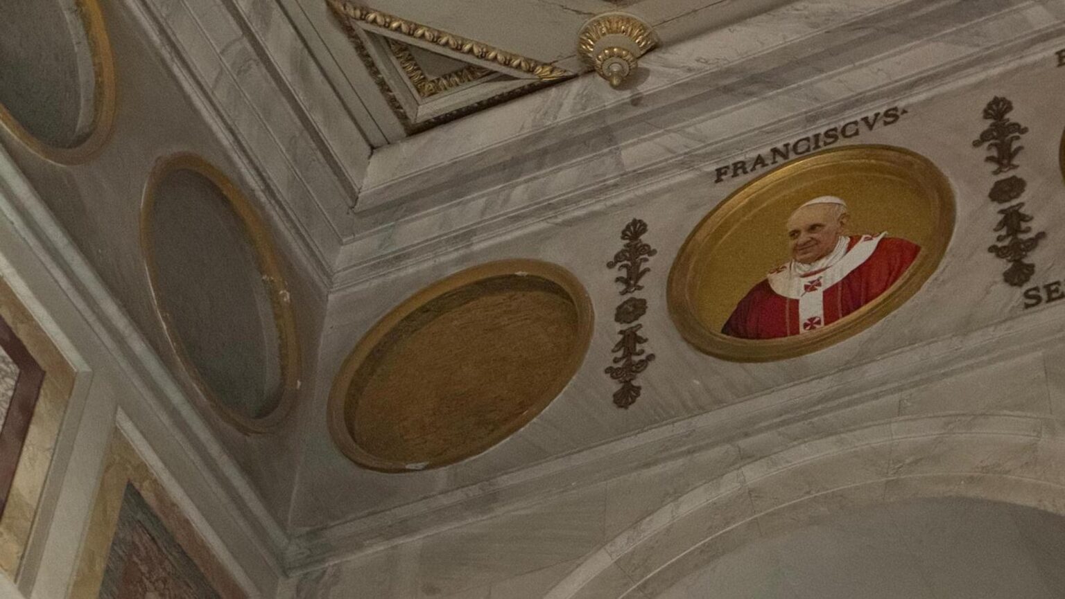 Tondo Papa Francesco San Paolo