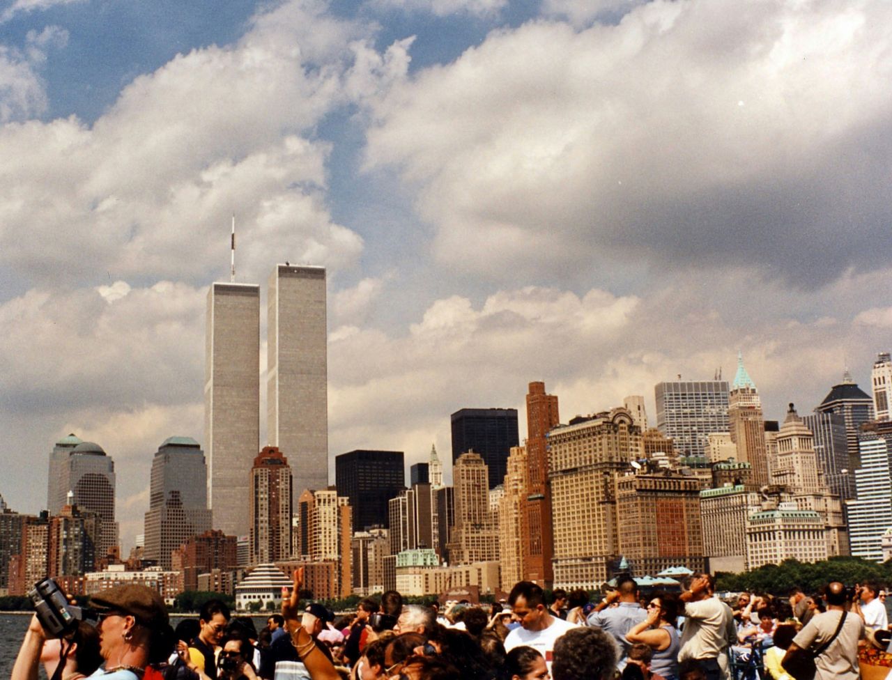 Una vecchia immagine di New York con le torri gemelle