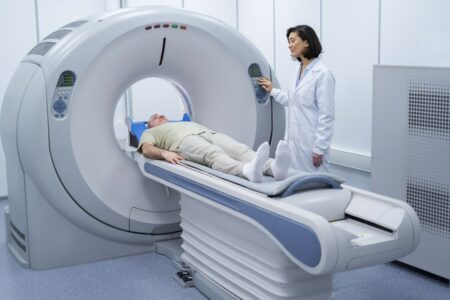 dottoressa che effettua TC Scan