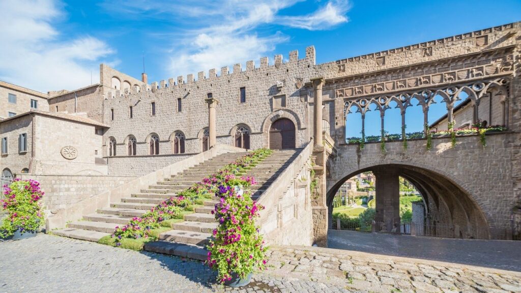Il Palazzo dei Papi di Viterbo, che ospitò il Conclave del 1268-1271