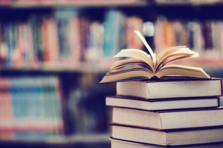 pila di libri