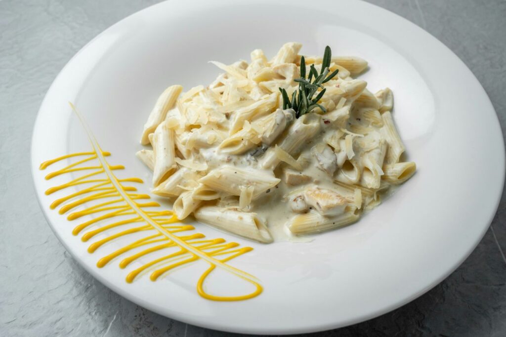 Un piatto di pasta in bianco