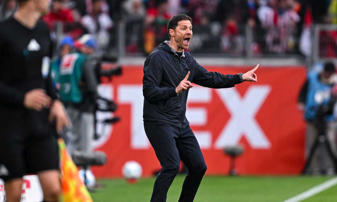 Xabi Alonso in panchina