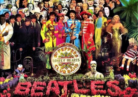 la cover di Sgt Pepper's Lonely Hearts Club Band