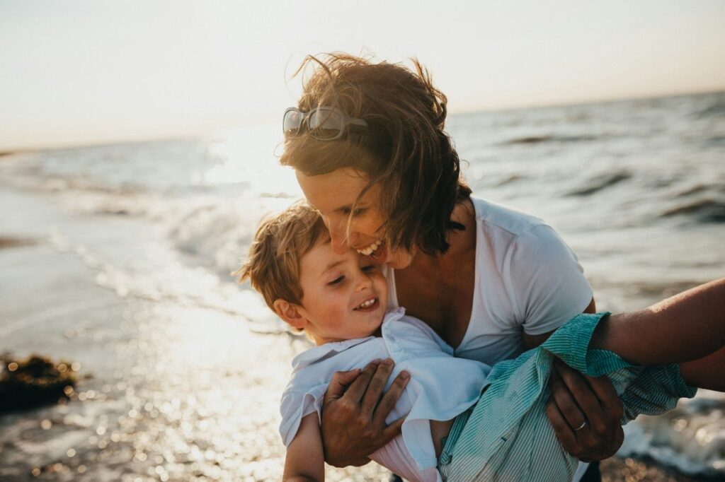 una mamma con suo figlio