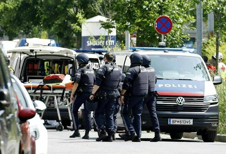 La polizia in azione a Graz