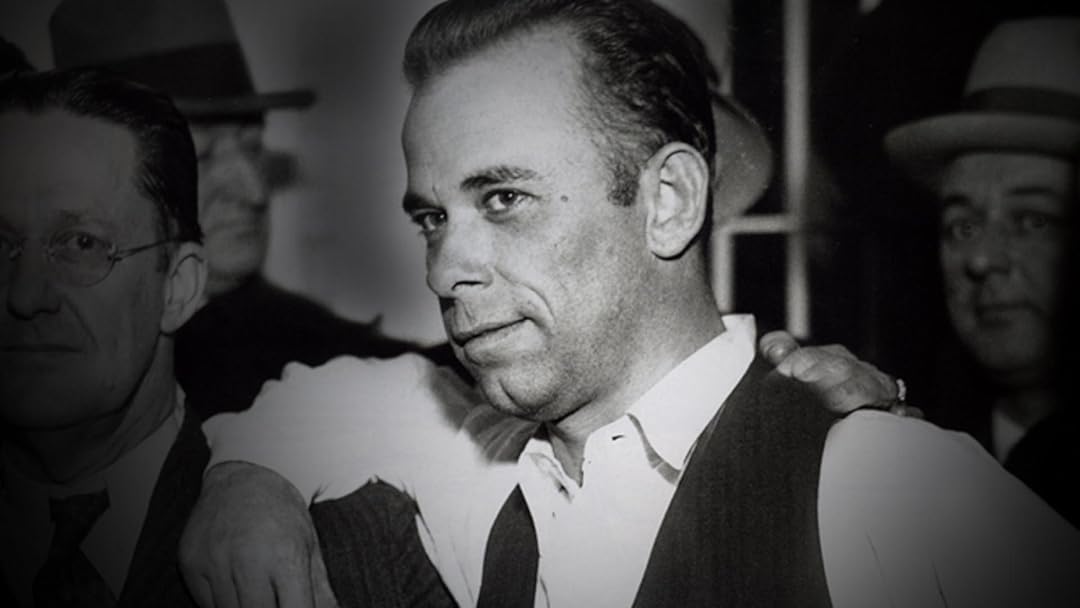 Un John Dillinger sorridente