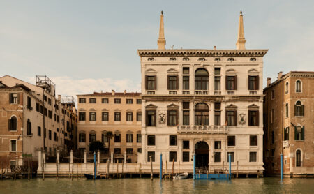 L'esterno dell'Aman Venice