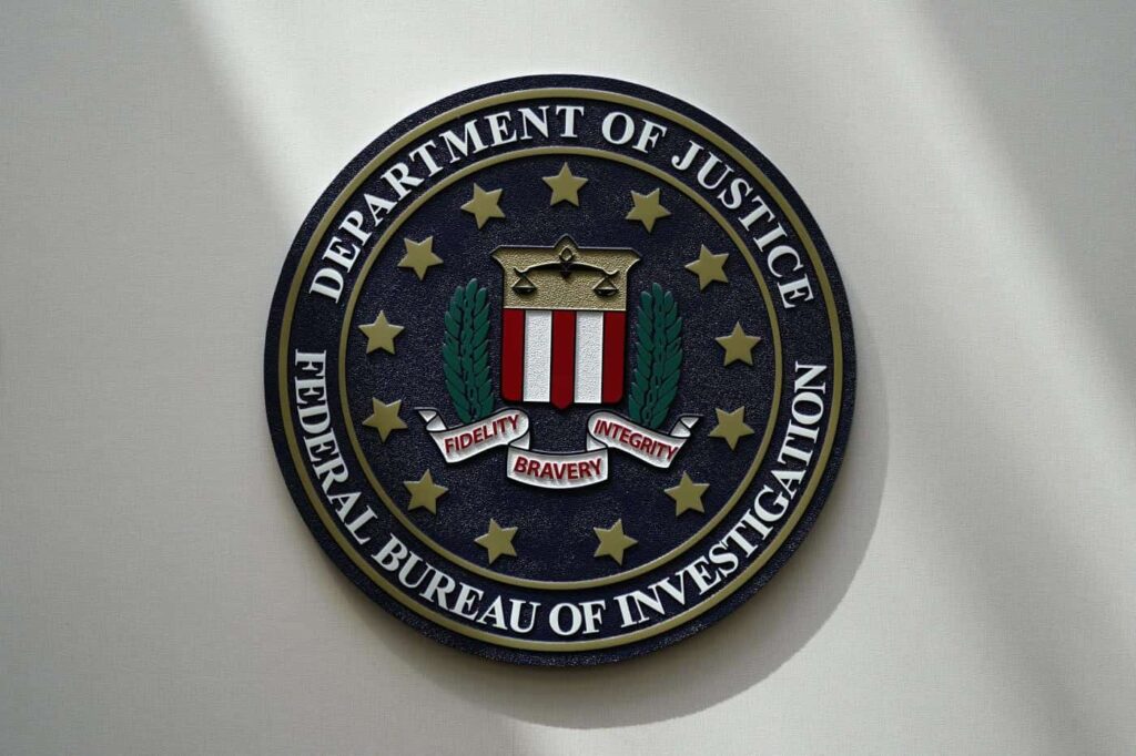 Il logo dell'FBI (fonte Il Riformista)
