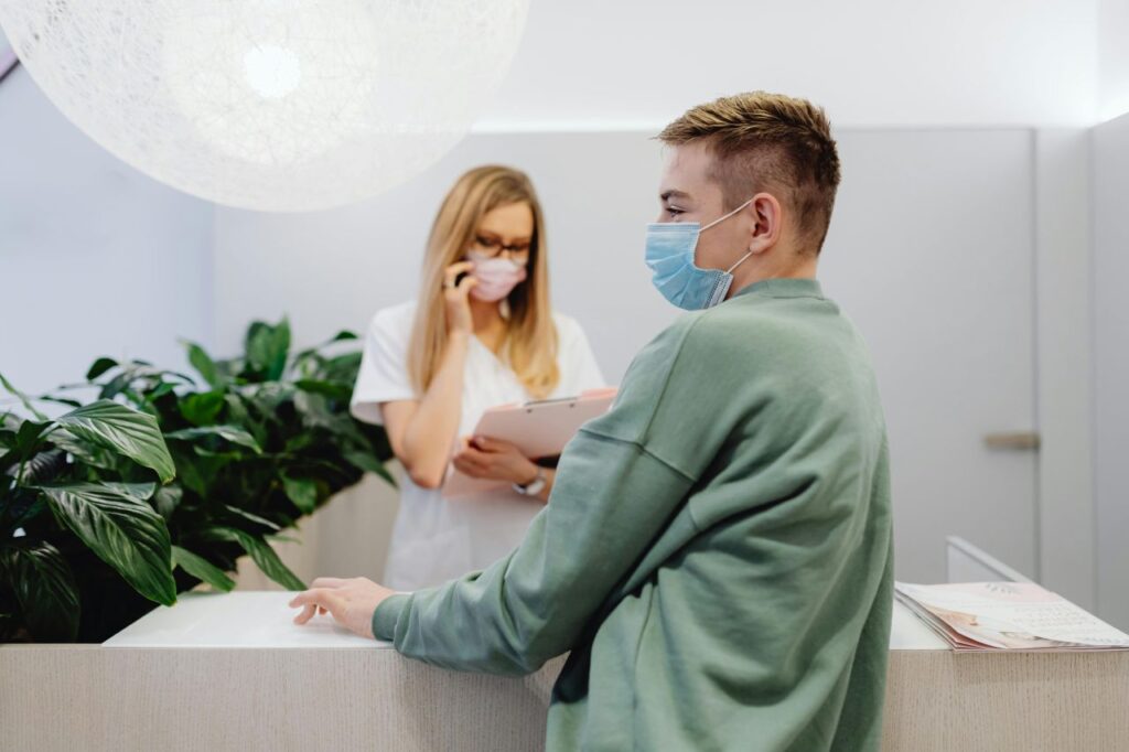 ragazzo in ospedale