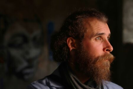 uomo con barba