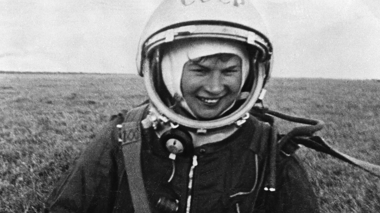 da operaia a leggenda chi era valentina tereshkova la prima donna nello spazio