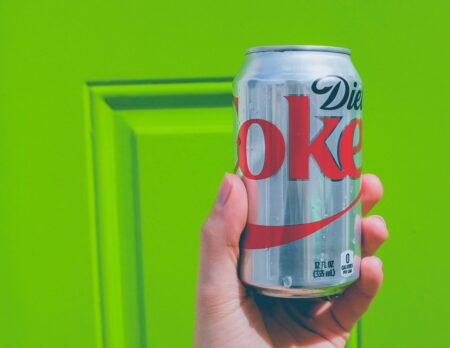 Una lattina di diet coke