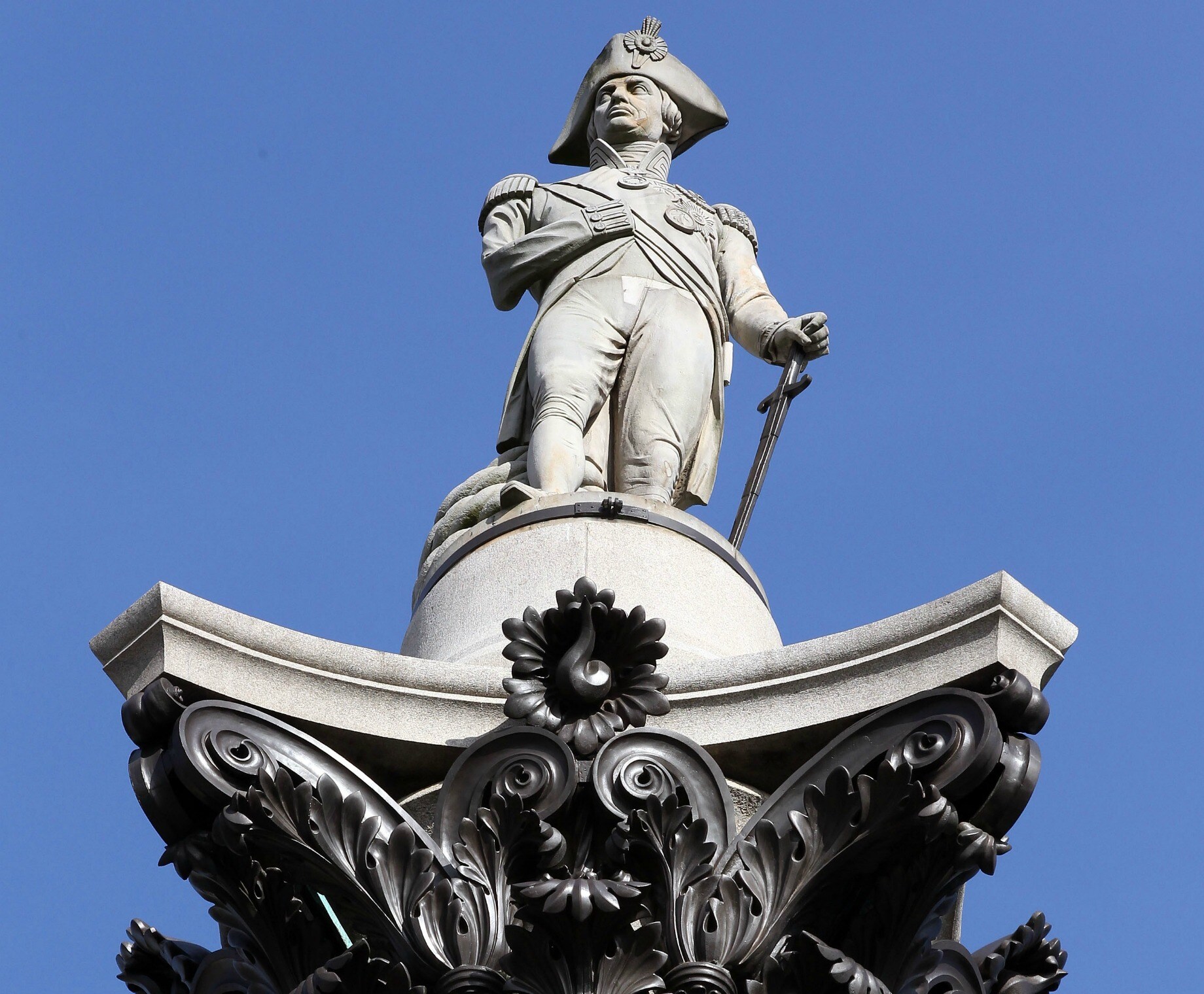 La statua dell'ammiraglio Nelson a Trafalgar Square a Londra