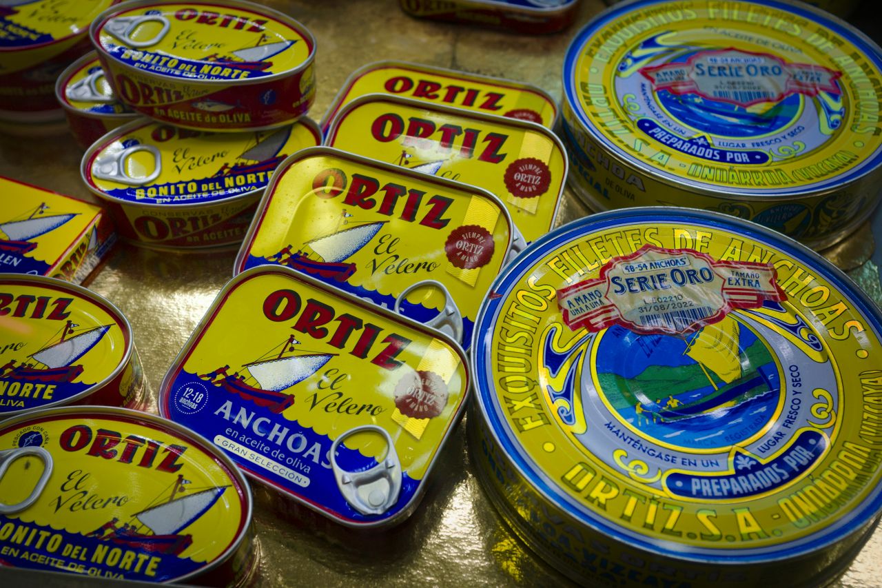 Sardine o acciughe? Se le confondete, non siete soli (ma vi state sbagliando di grosso)