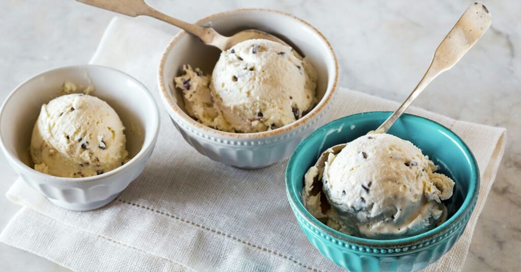 tre coppe di gelato